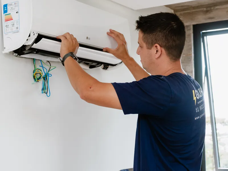 Instalação e manutenção de ar-condicionado